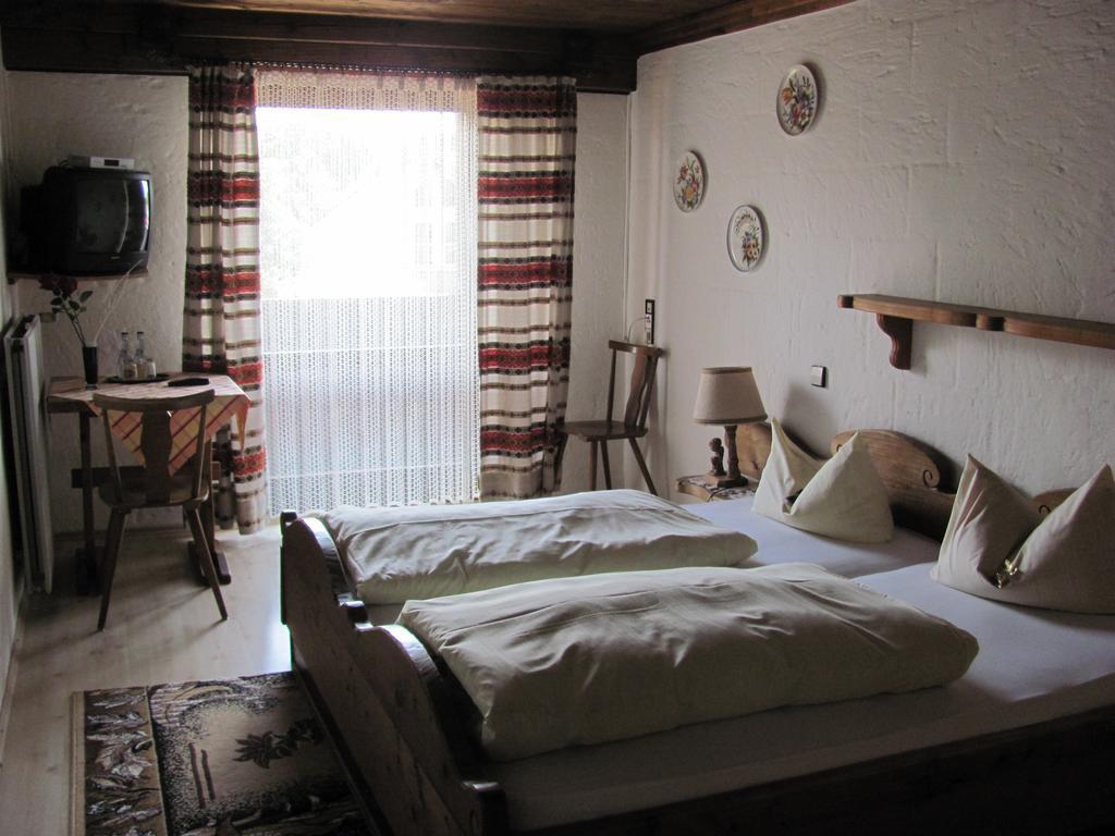 Hotel Negele Hohenfurch ภายนอก รูปภาพ